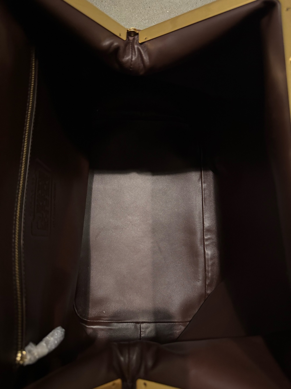 Coach Large Kisslock Frame Bag in Brown with Gold Hardware - Picture 10 of 12